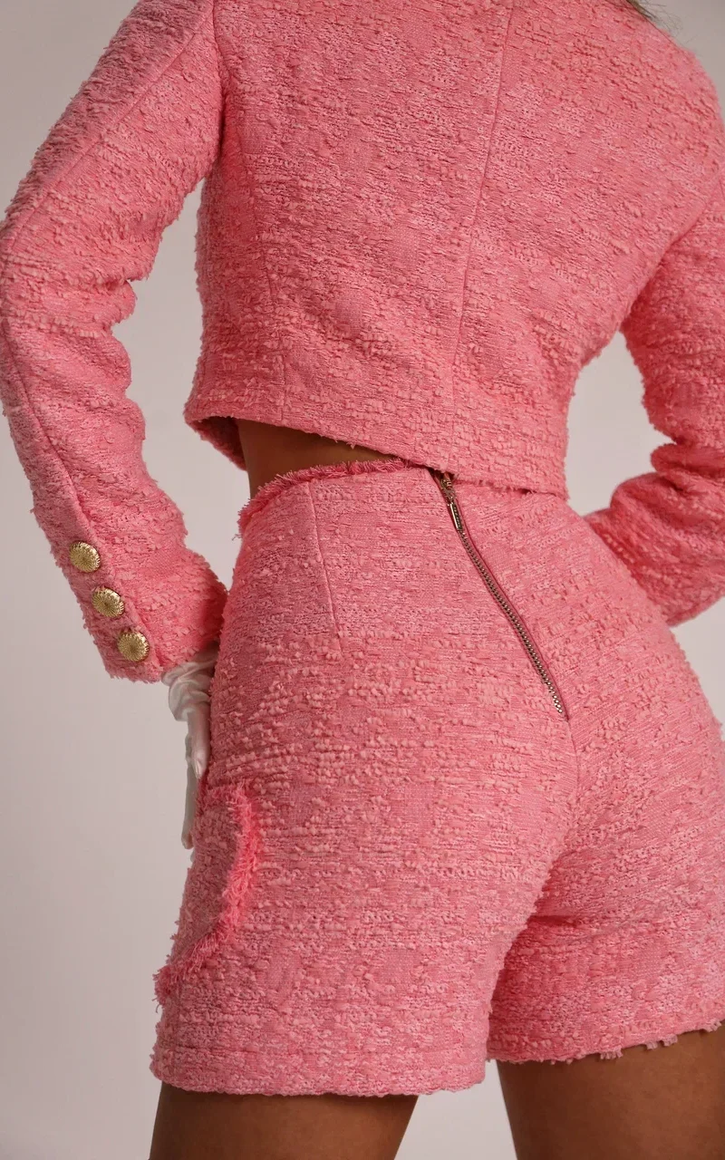 Short “Pink Aura”